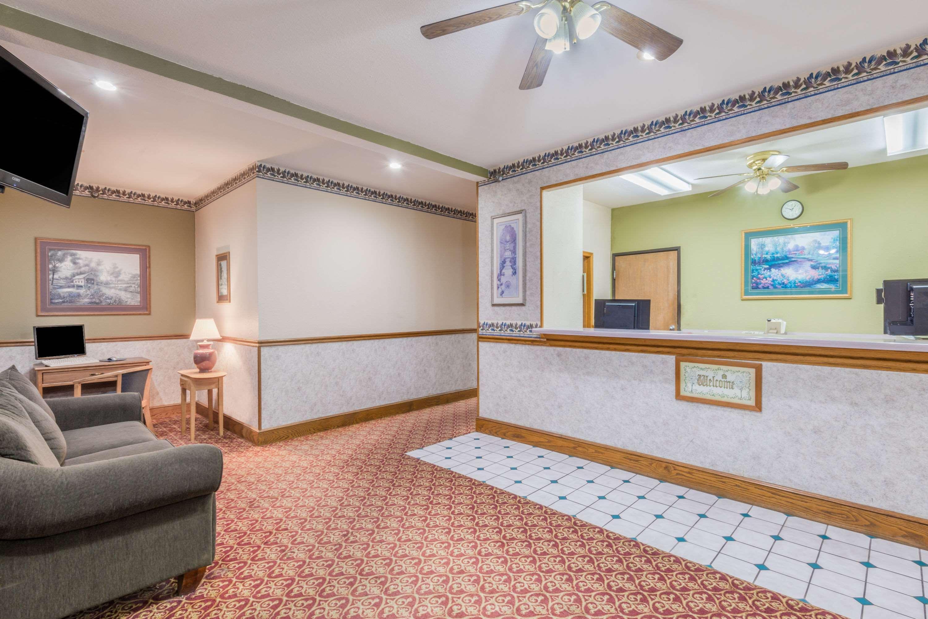Super 8 By Wyndham Platte City Kansas City Area Экстерьер фото
